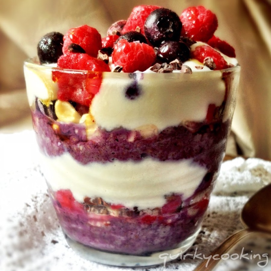 http://www.quirkycooking.com.au/2012/11/layered-maqui-chia-pudding/