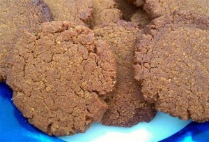 Crunchy Gingernut Cookies - Quirky Cooking