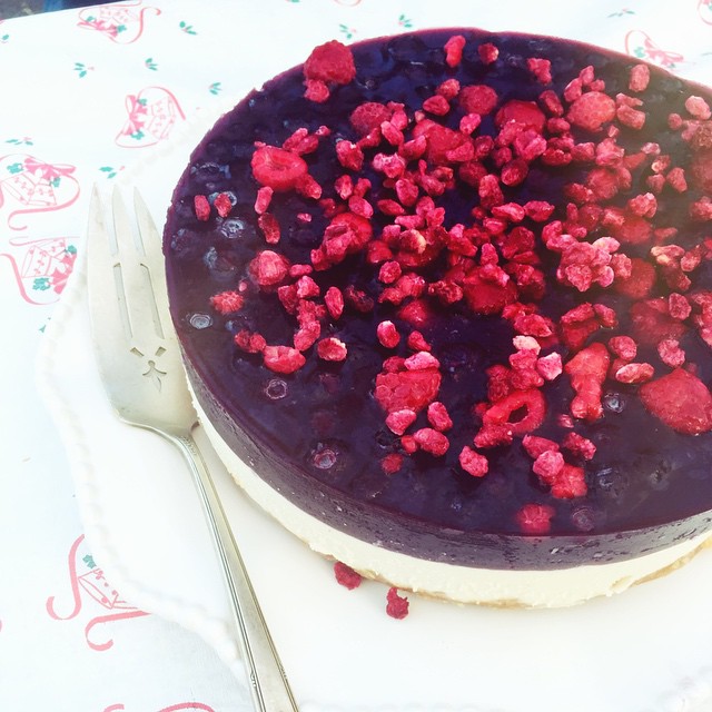 dairy free berry cheesecake quirky cooking