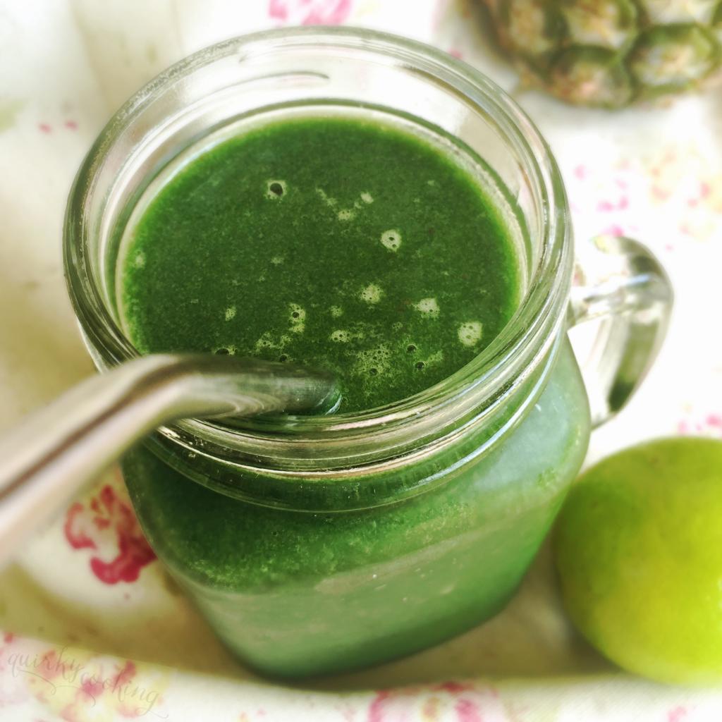 green spirulina smoothie - quirky cooking